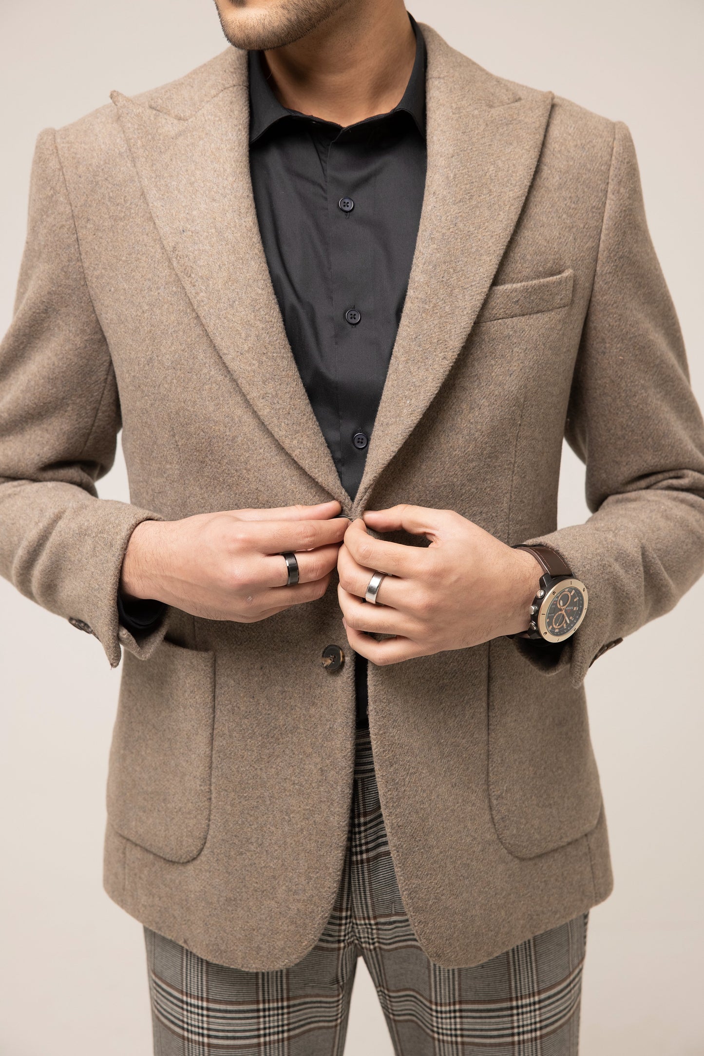 BEIGE CLASSIC TWO BUTTON BLAZERS