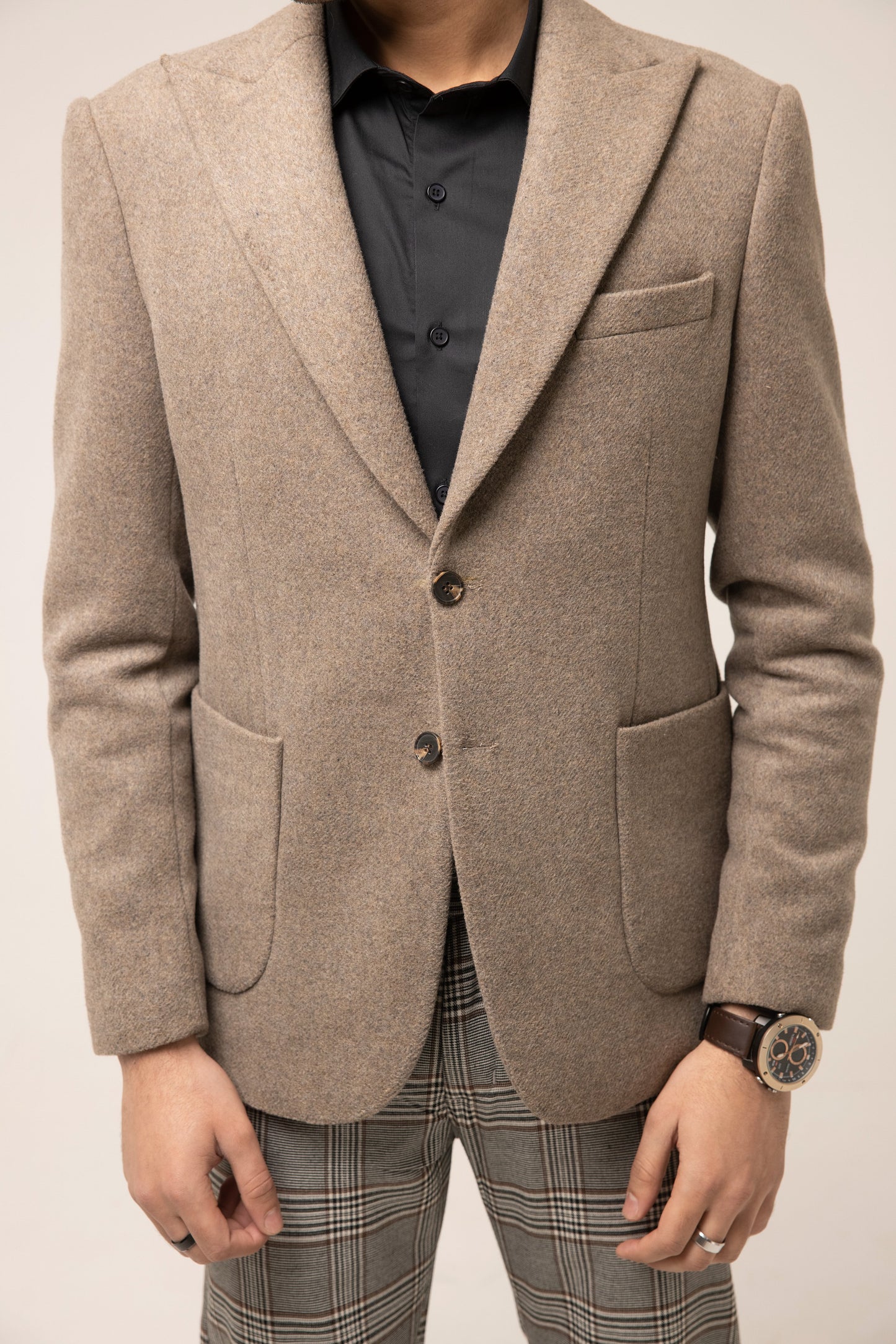 BEIGE CLASSIC TWO BUTTON BLAZERS