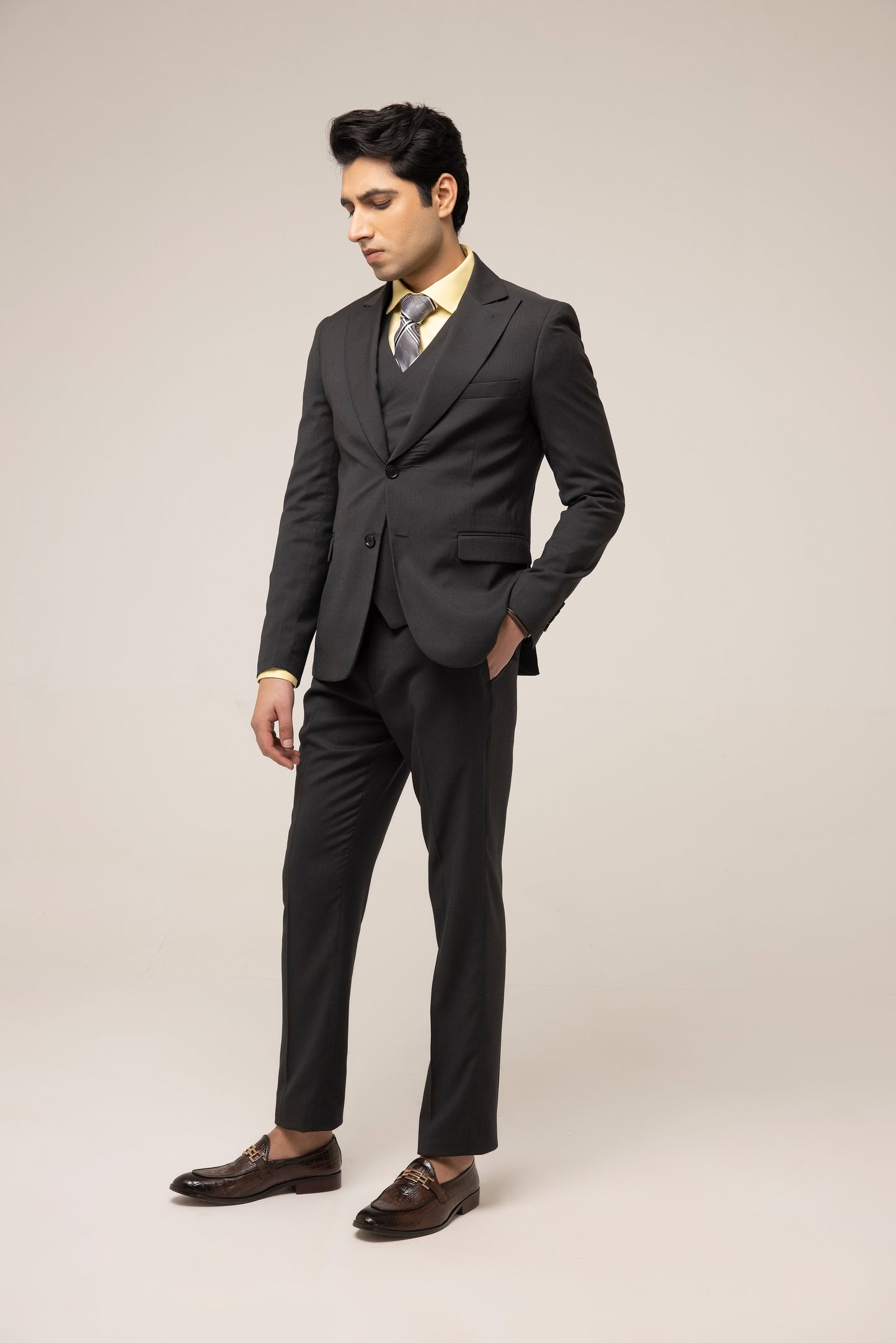 BLACK CLASSIC TOPICAL SUIT