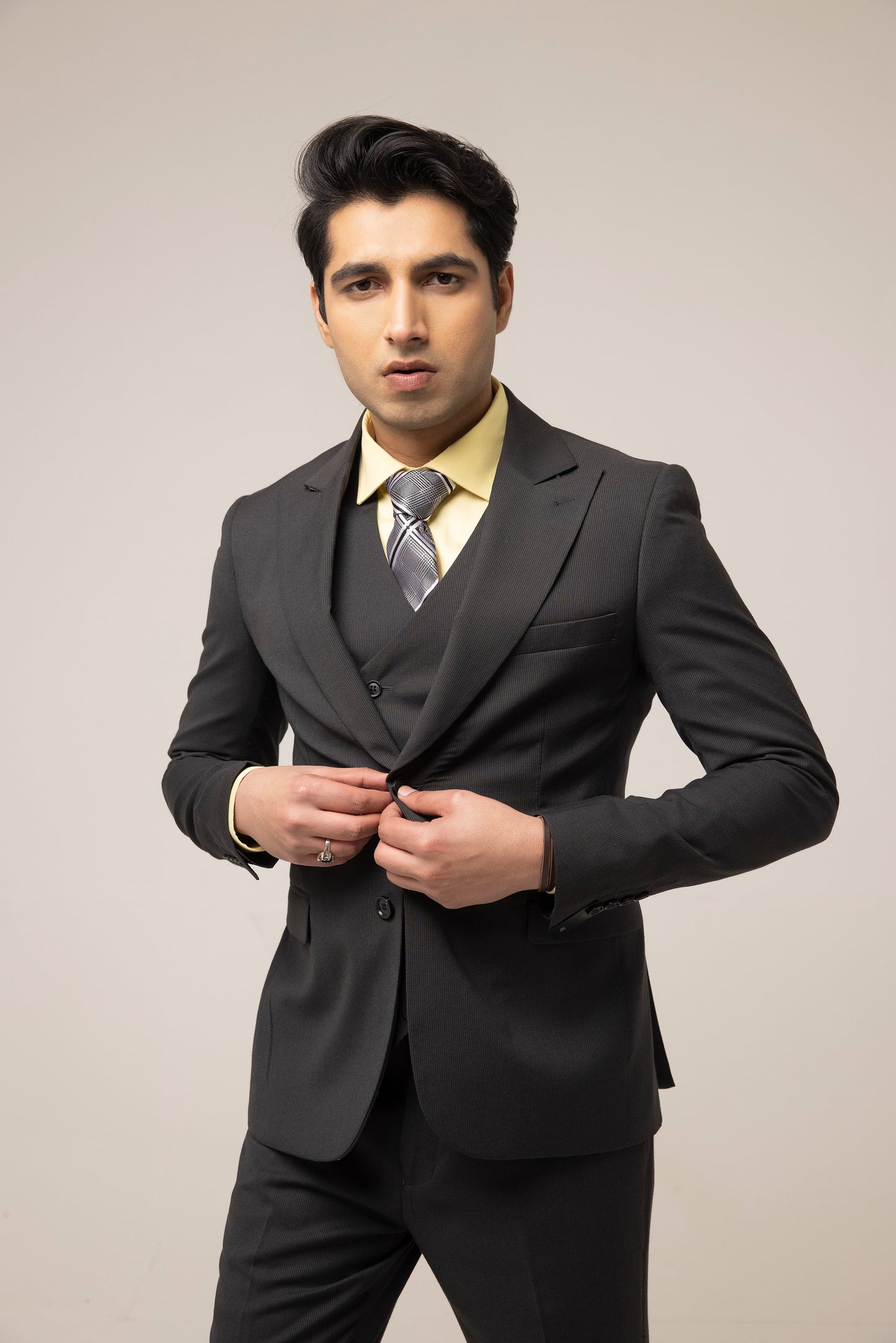 BLACK CLASSIC TOPICAL SUIT